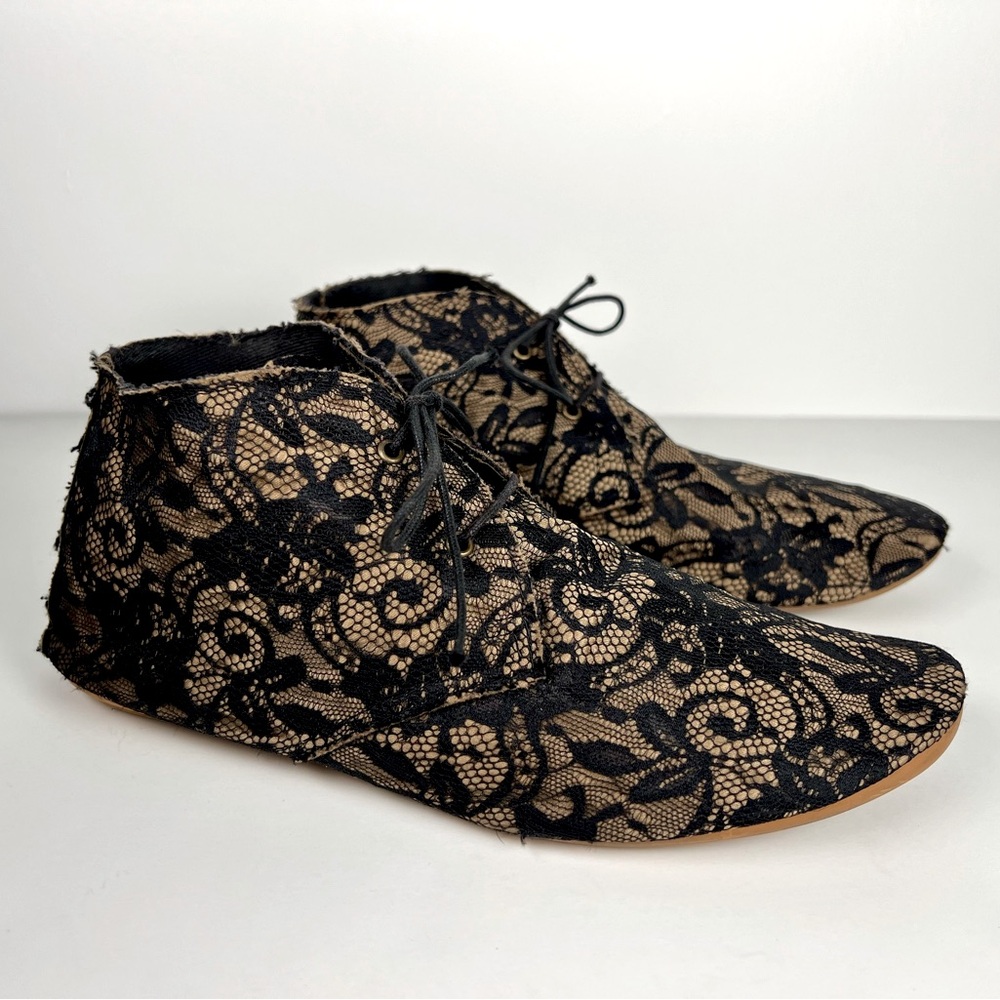 Anniel black lace booties sz. 39